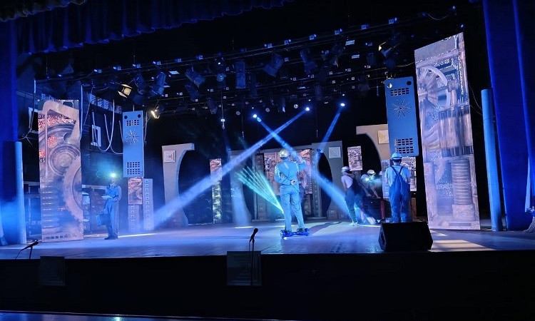 محافظ بورسعيد يشهد الحفل الختامي للمهرجان القومي للمسرح المصري