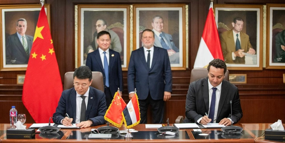 محافظ البنك المركزي والصين