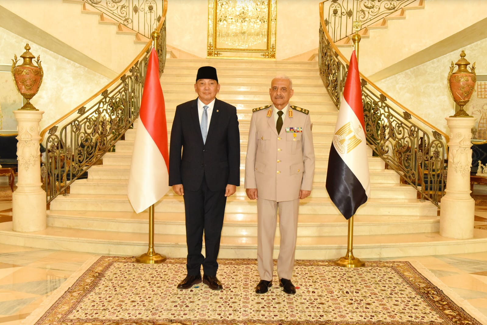 وزير الدفاع