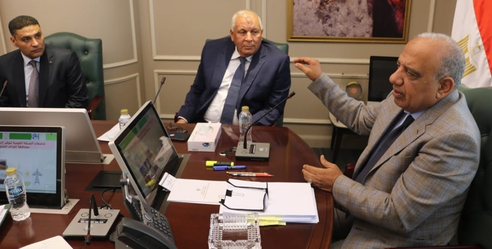 عصمت والزملوط