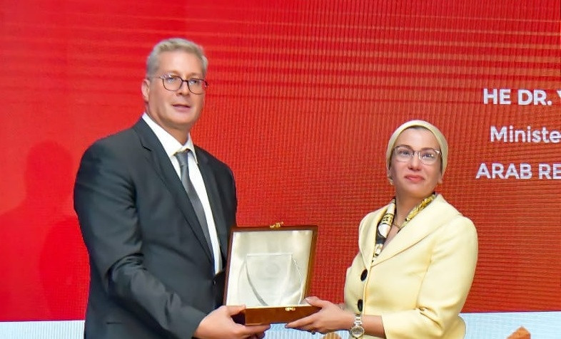 وزيرة البيئة