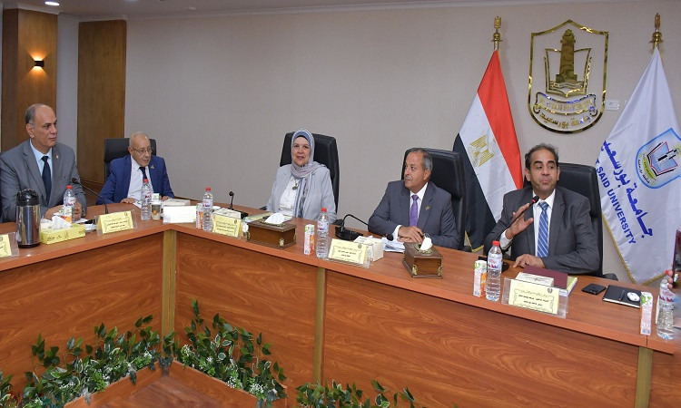 محافظ بورسعيد ــ جامعة