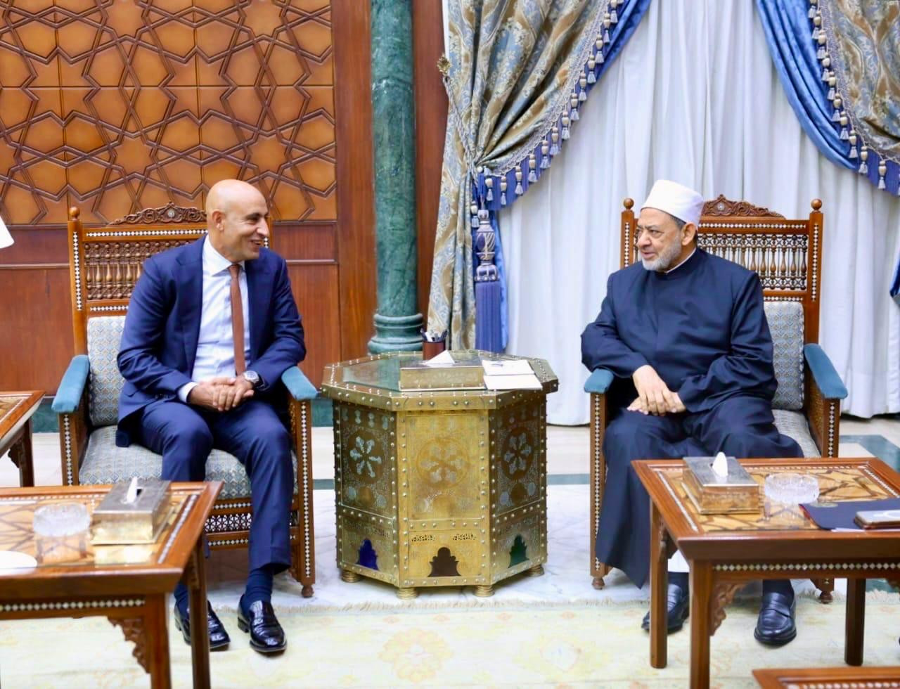 شيخ الأزهر ووزير التعليم