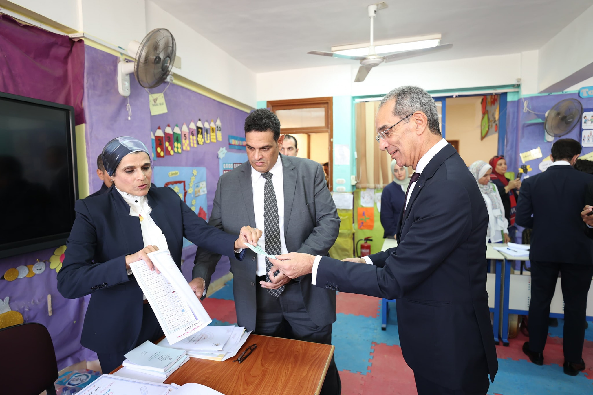 الدكتور عمرو طلعت وزير الاتصالات وتكنولوجيا المعلومات