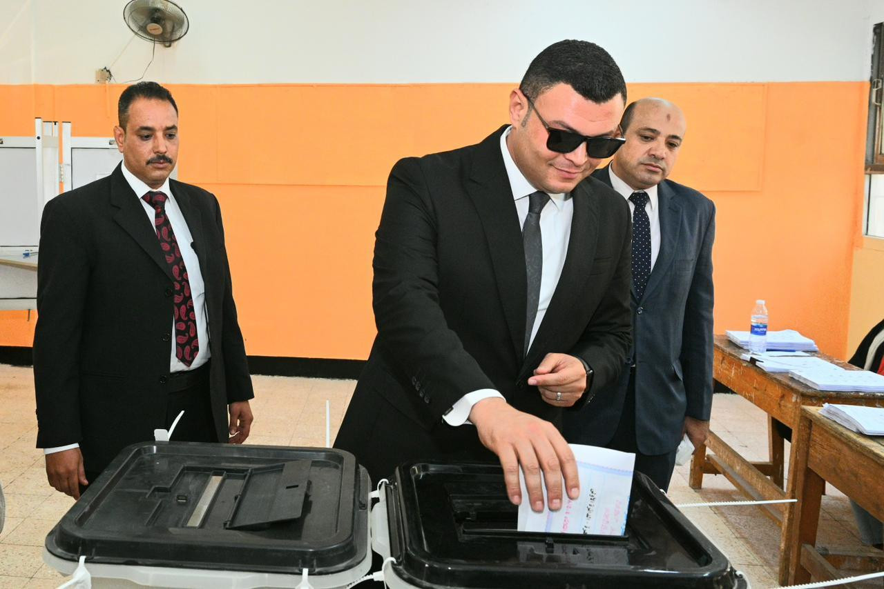 وزير الاسكان