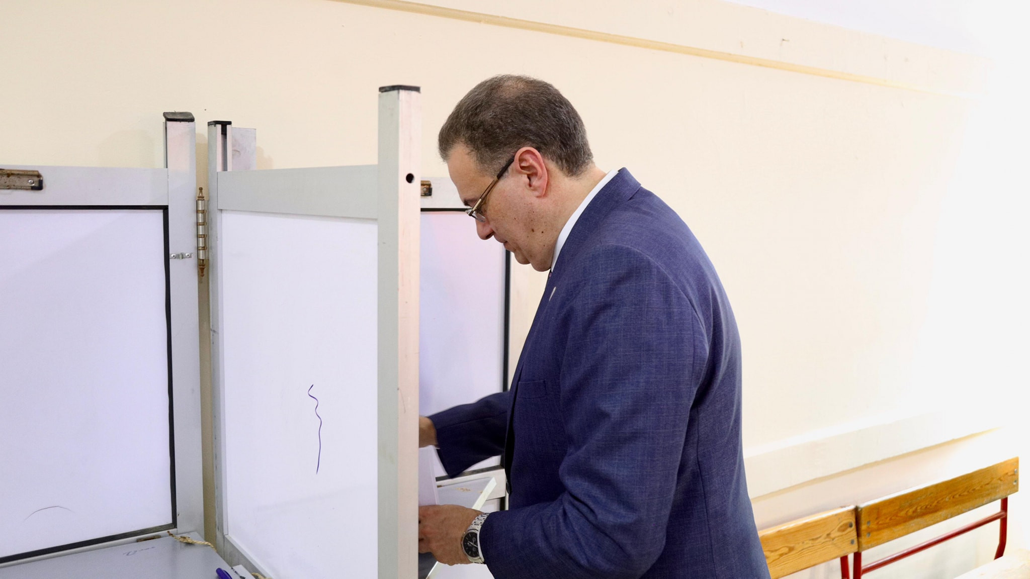 المهندس حاتم نبيل رئيس الجهاز المركزي للتنظيم والإدار