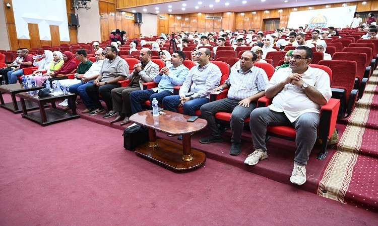 استمرار فعاليات معسكر إعداد القادة على مستوى كليات جامعة الفيوم
