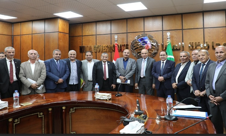 محافظ بورسعيد يستقبل السفير الهندي لبحث سبل التعاون المشترك