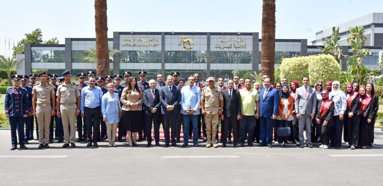 زيارة للشركة العربية العالمية للبصريات