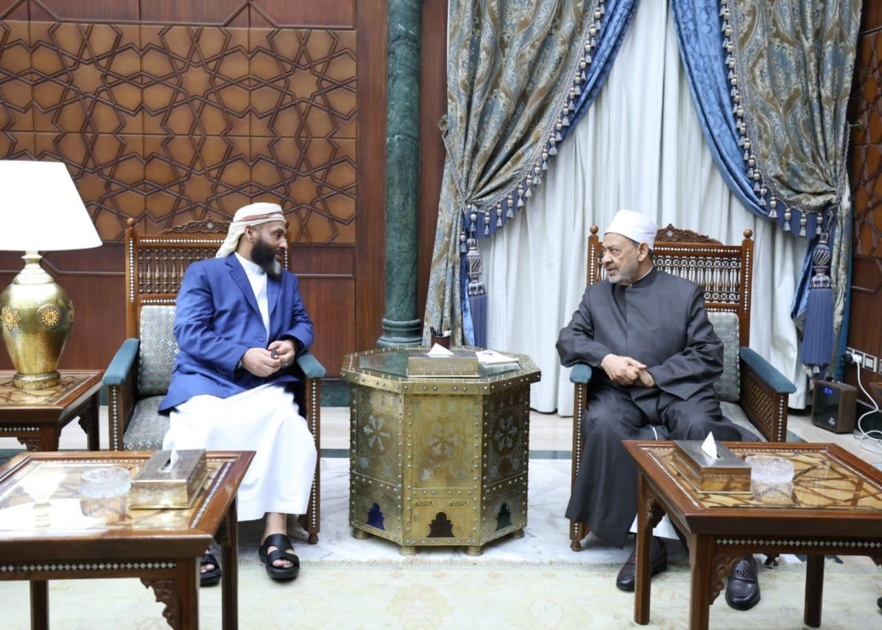 شيخ الأزهر ووزير الأوقاف اليمني