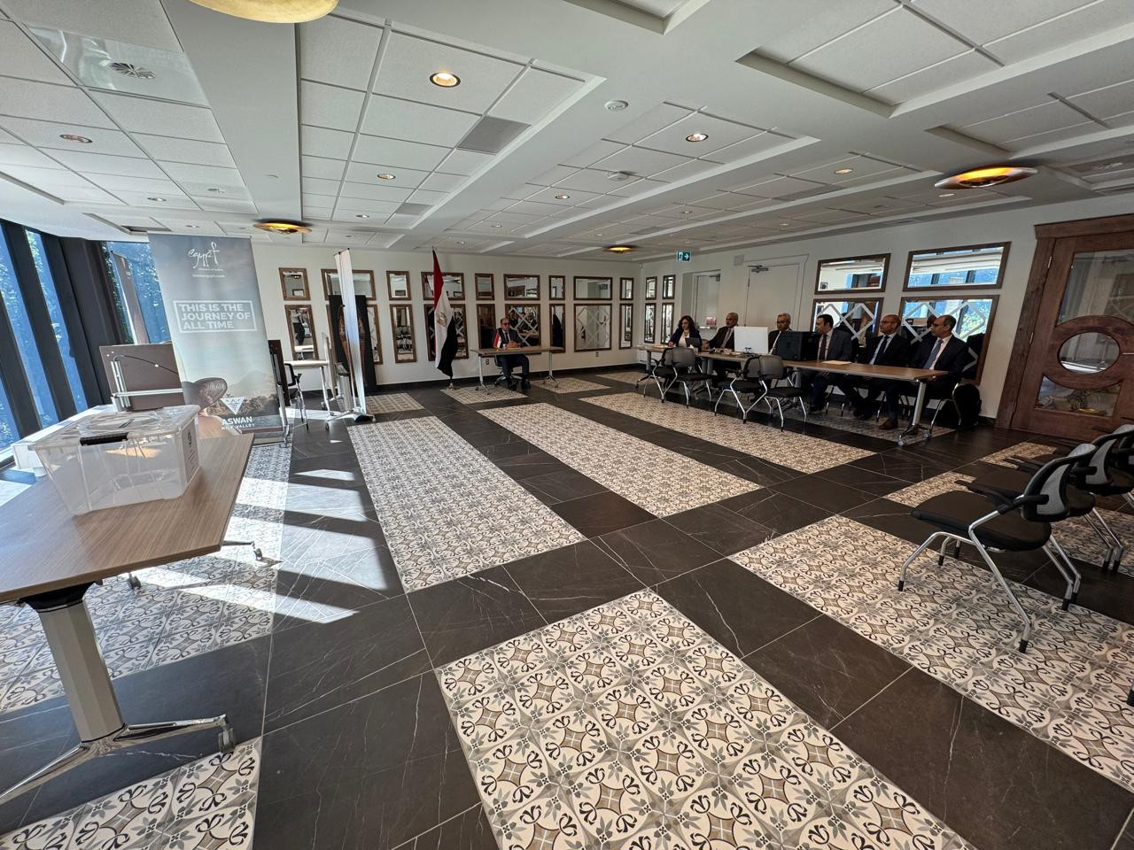 عمليات الاقتراع بالسفارات المصرية