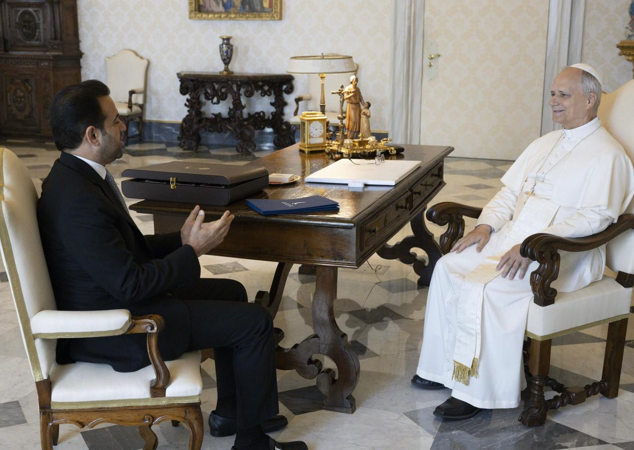 بابا الفاتيكان والمستشار محمد عبد السلام