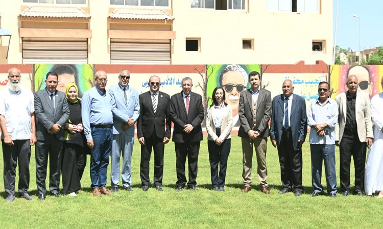 محافظ البحيرة تتابع اللمسات النهائية لمدرسة المستقبل بالنوبارية