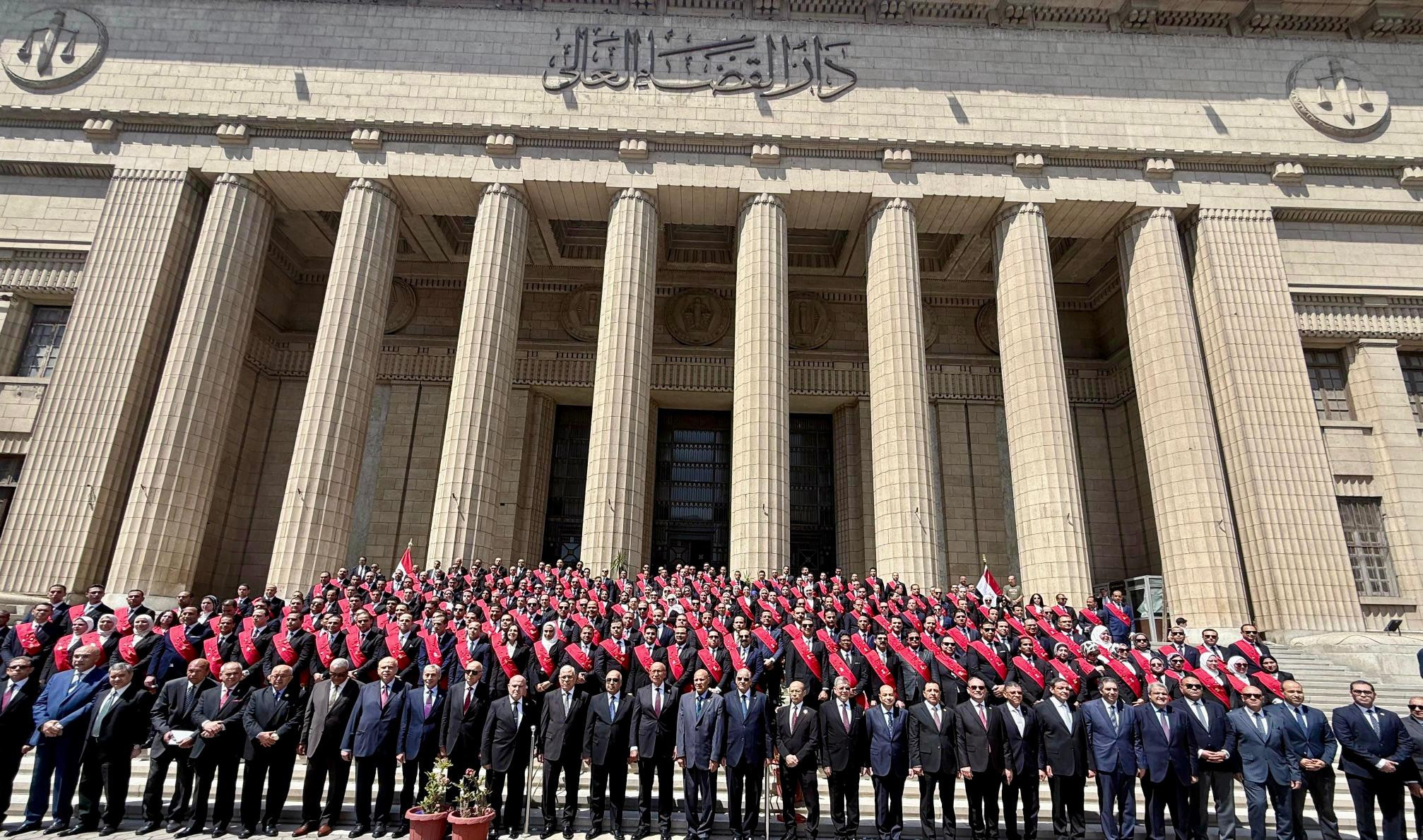 اليمين القانونية