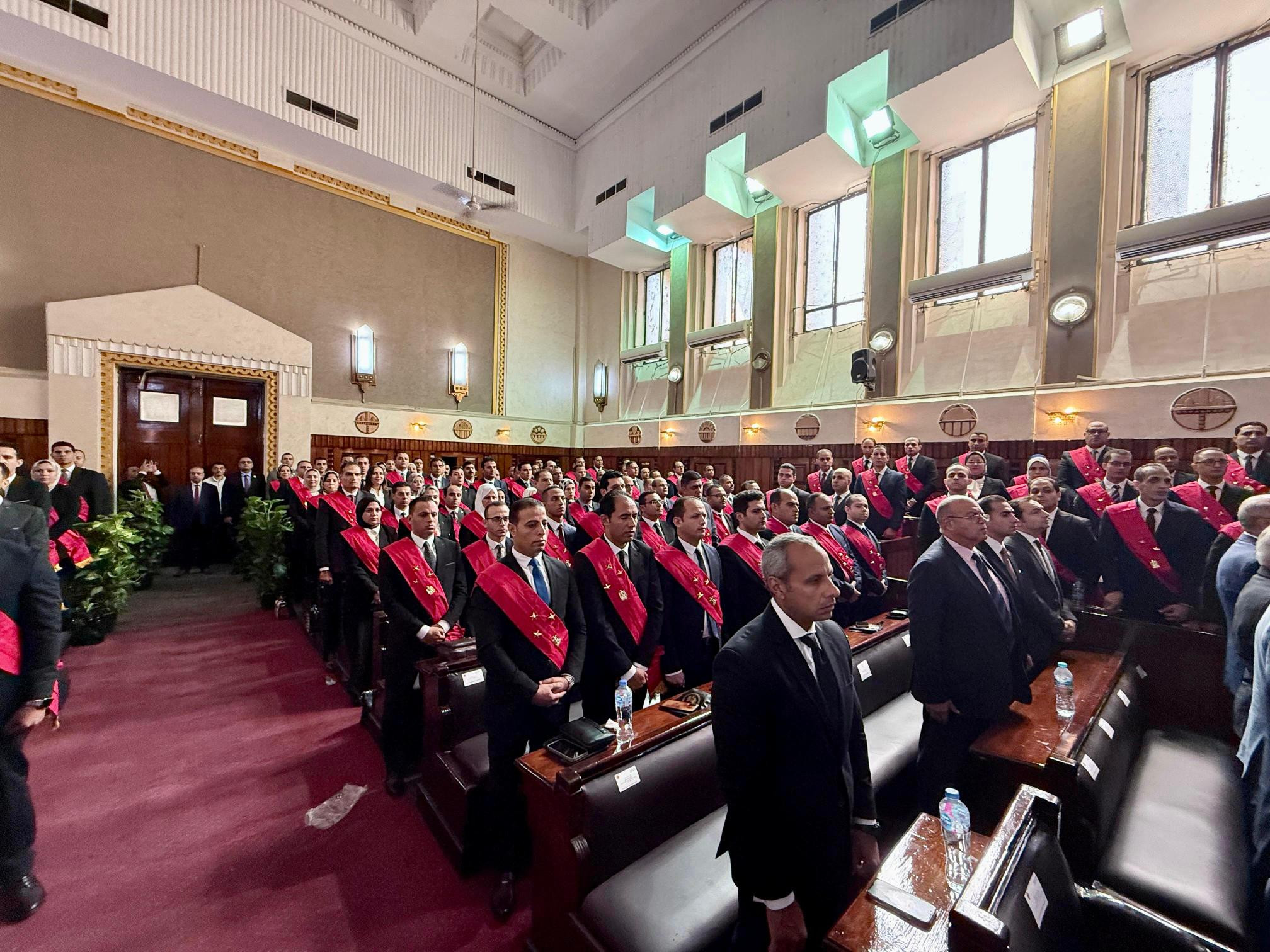 اليمين القانونية