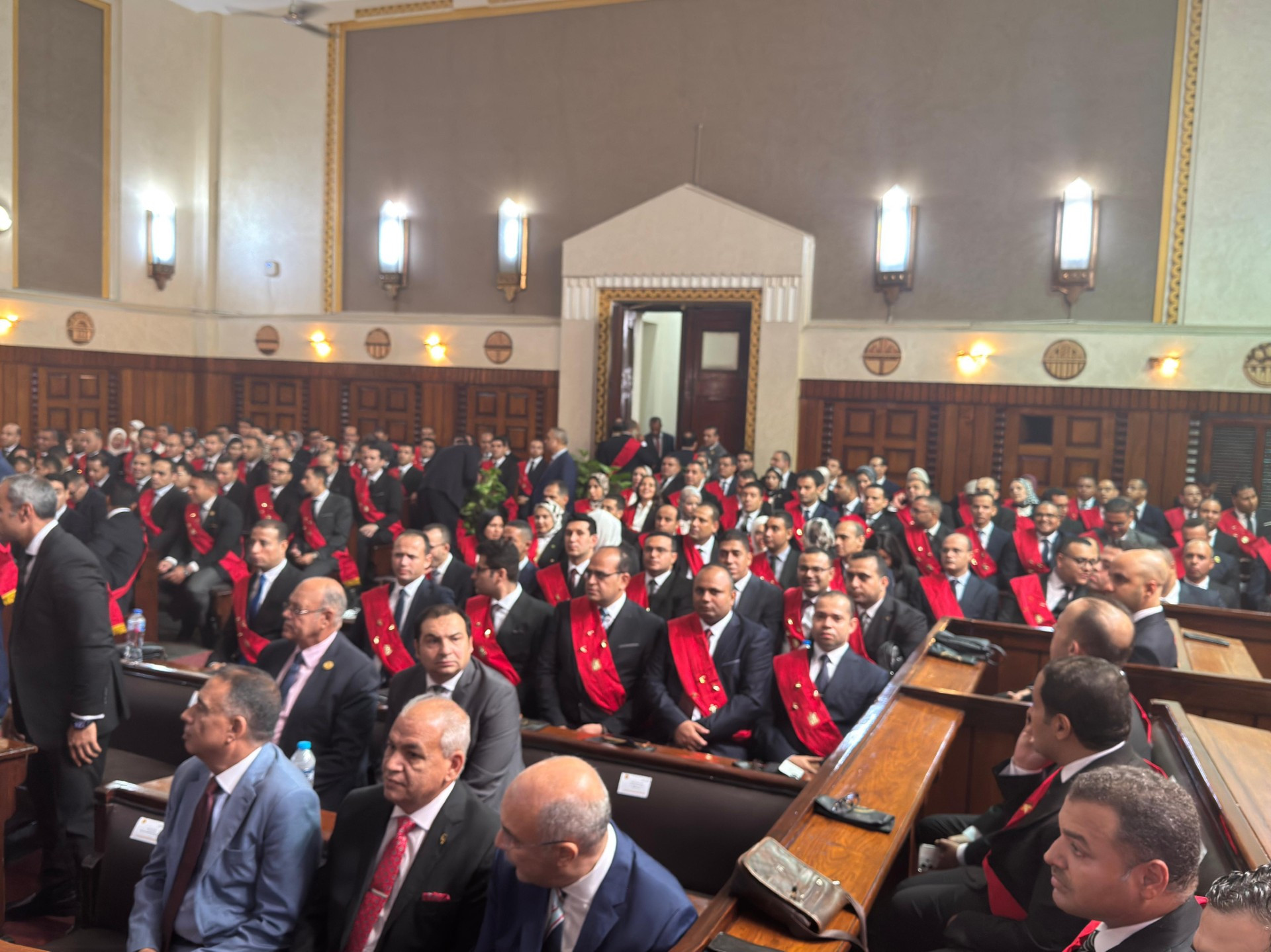 اليمين القانونية