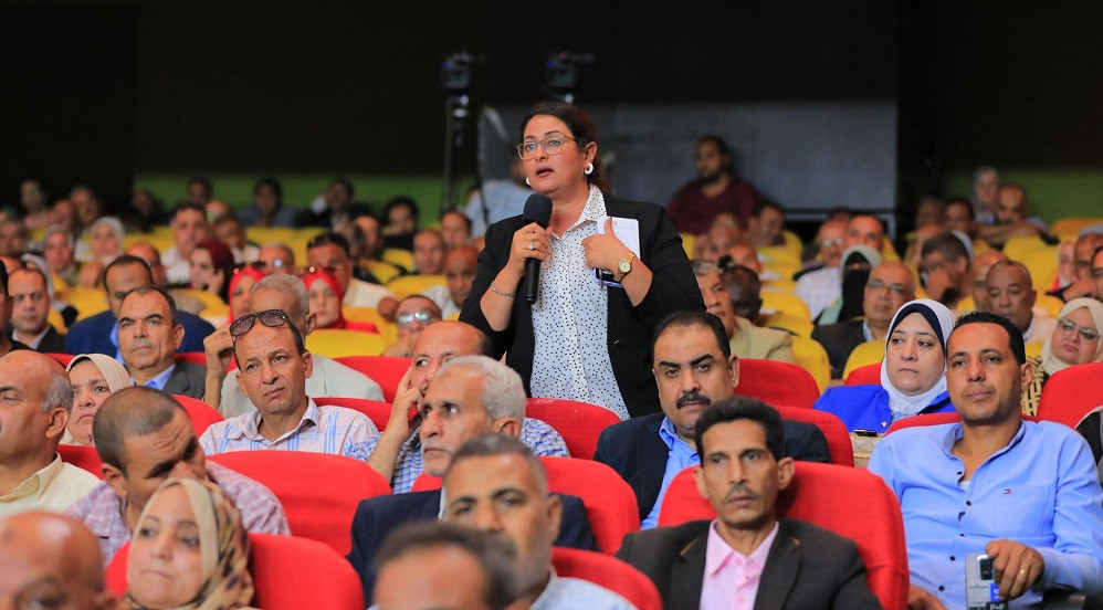 التعليم ندوة