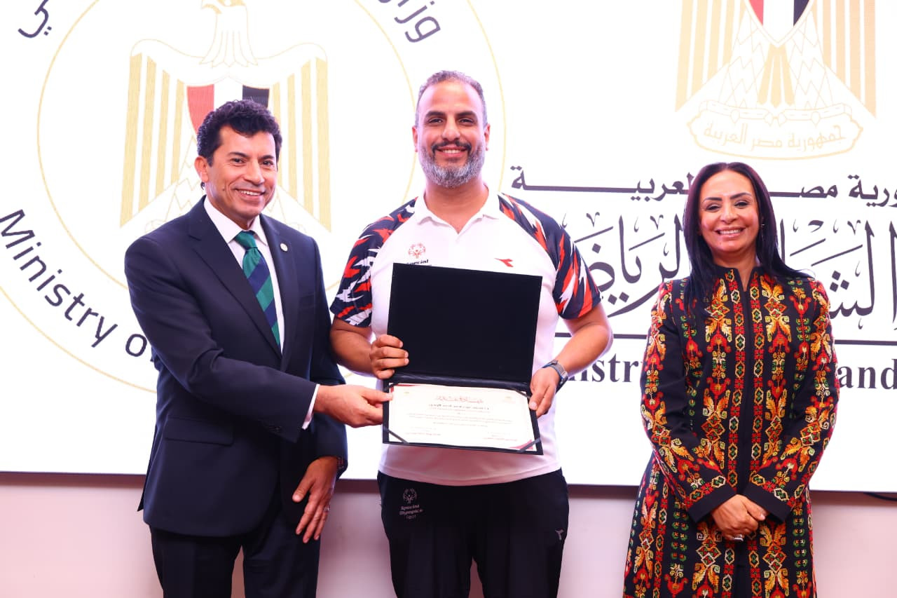 وزيرا التضامن والشباب