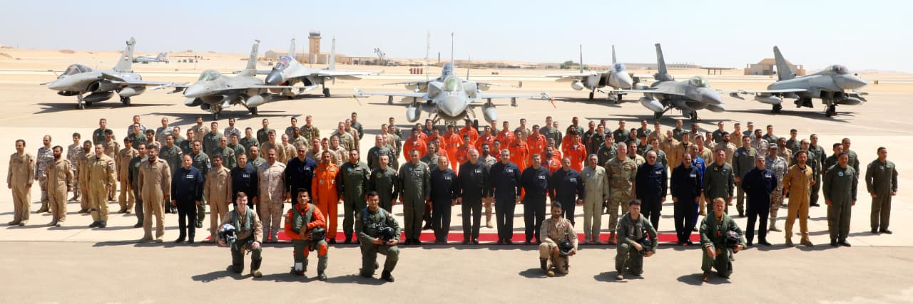 النجم الساطع