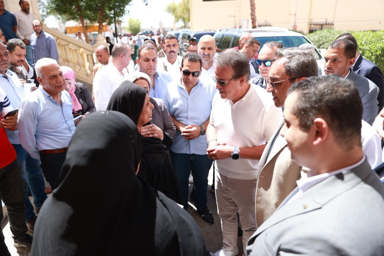 وزير الصحة في قنا