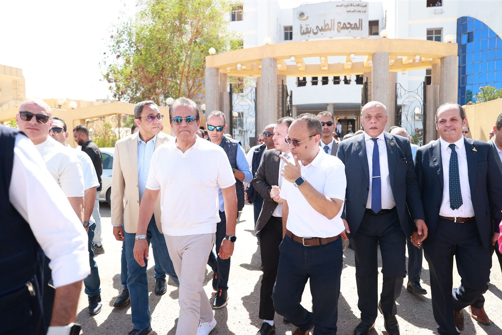 وزير الصحة في قنا