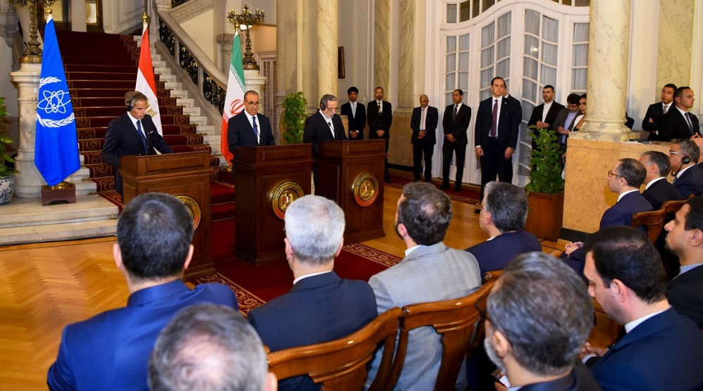 الخارجية والعراق والطاقة الذرية