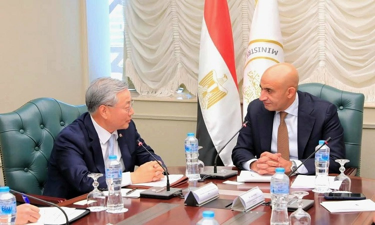 كوريا ومصر تطلقان مشروعًا بقيمة 15 مليون دولار لتعزيز  التعليم الرقمي