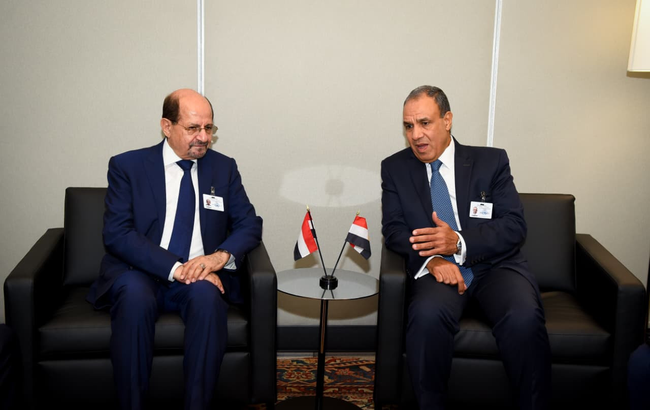 وزير الخارجية ونظيره اليمني