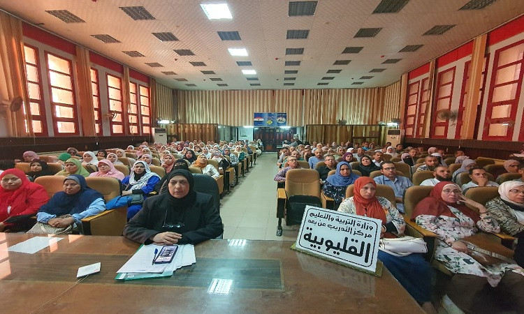 مدير تعليم القليوبية يتابع أبرز ملامح العام الدراسي الجديد