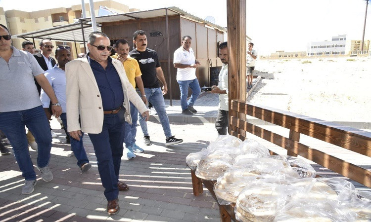 محافظ بورسعيد يتفقد الخدمات المقدمة للمواطن بمدينة سلام مصر
