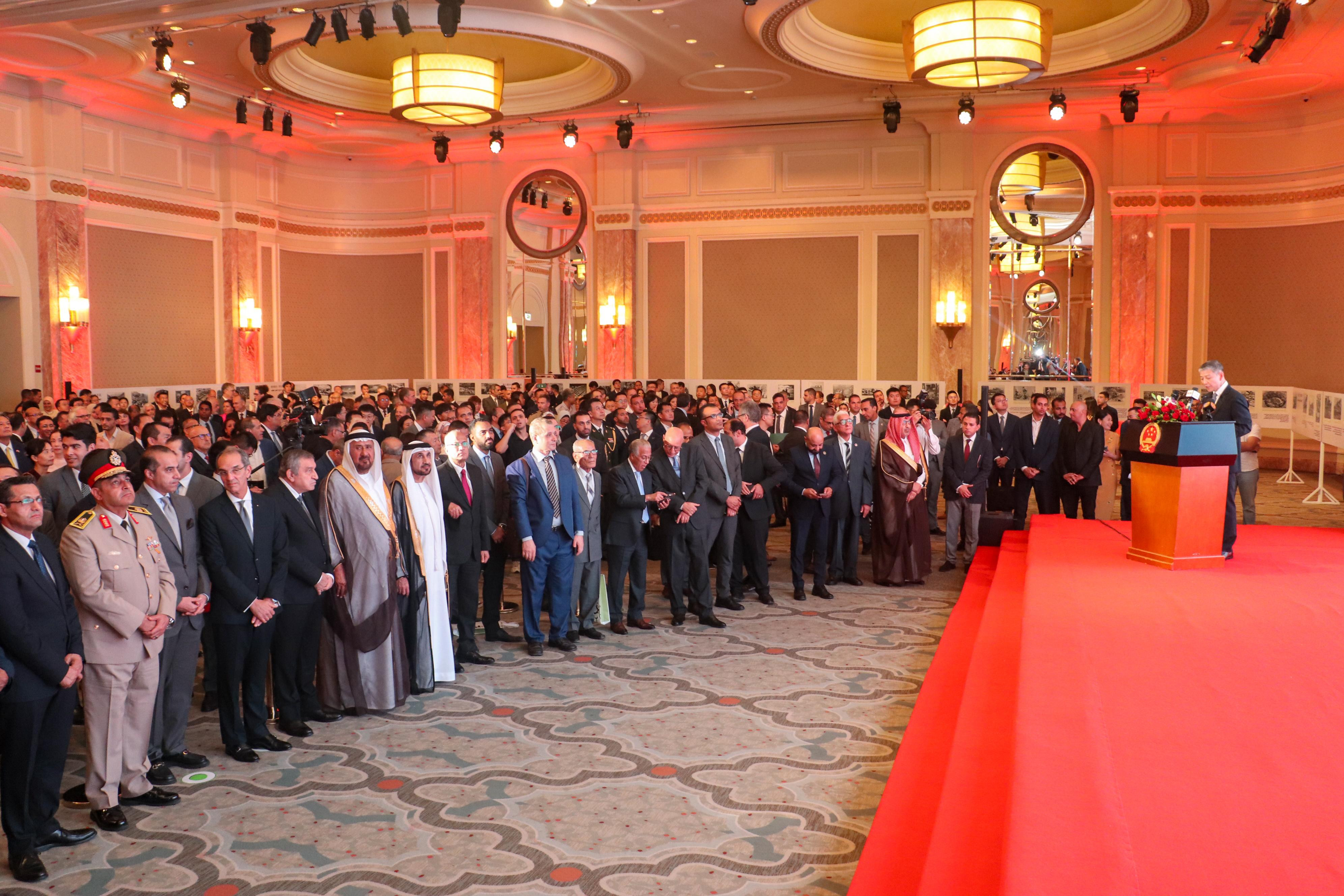 اليماحي يشيد بالصين