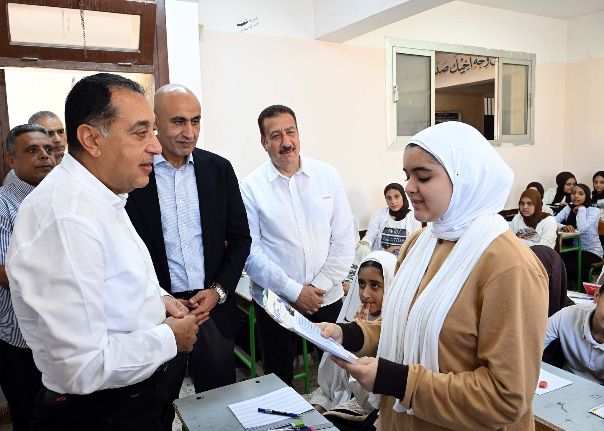 مدرسة فاطمة الزهراء الإعدادية للبنات