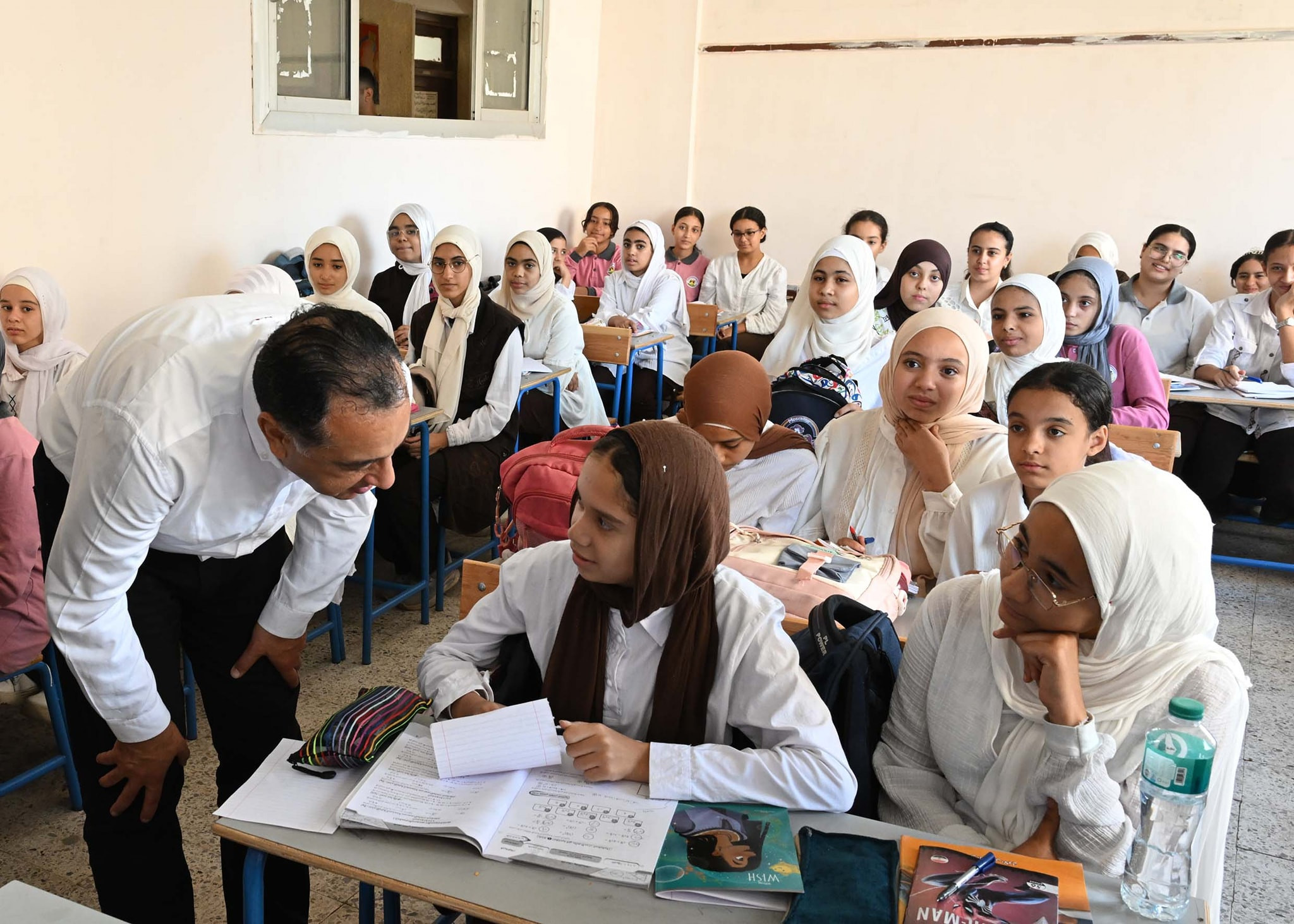 مدرسة فاطمة الزهراء الإعدادية للبنات