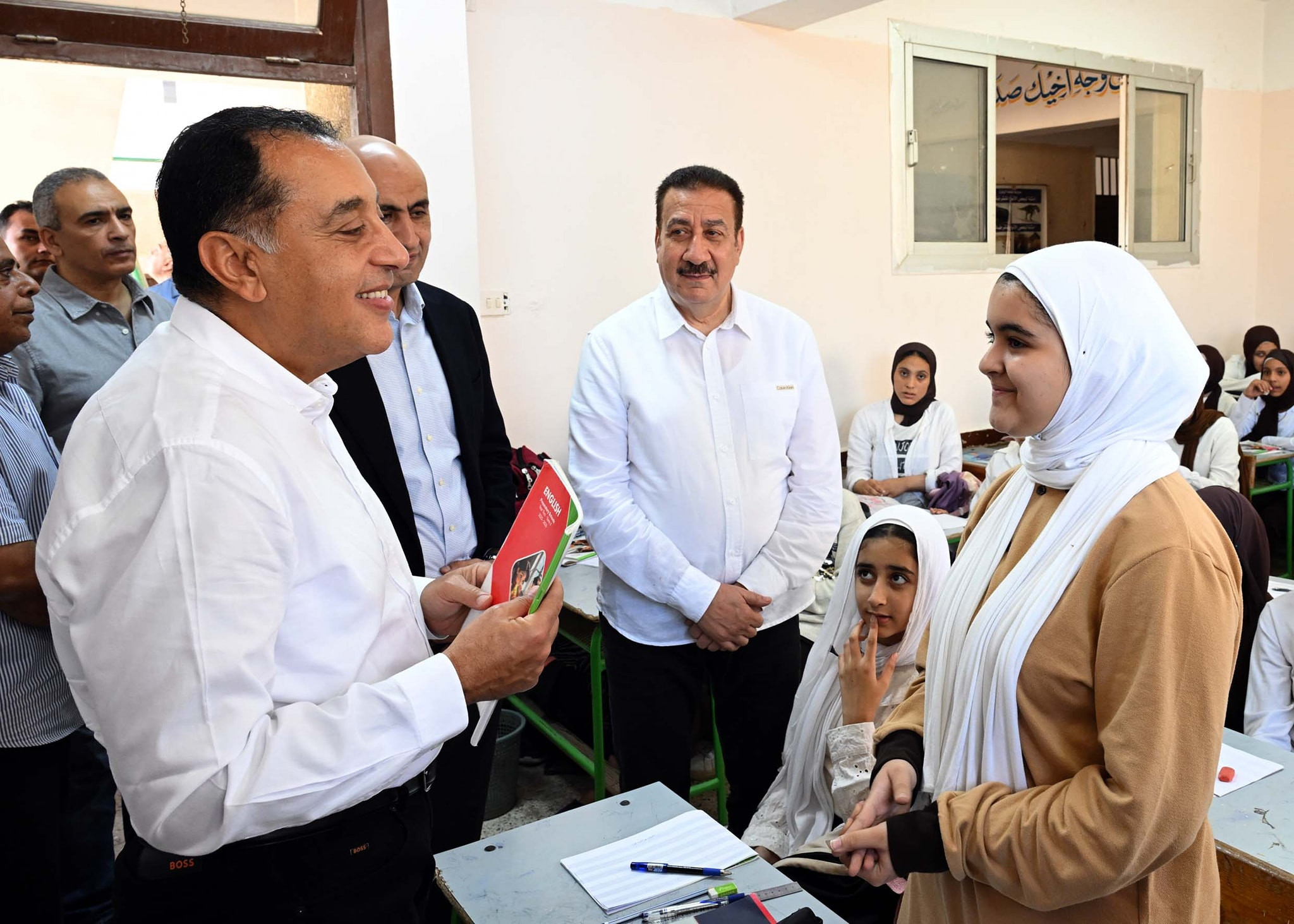 مدرسة فاطمة الزهراء الإعدادية للبنات