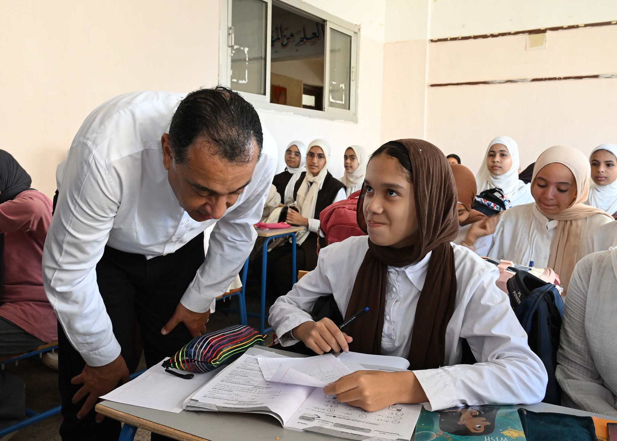 مدرسة فاطمة الزهراء الإعدادية للبنات