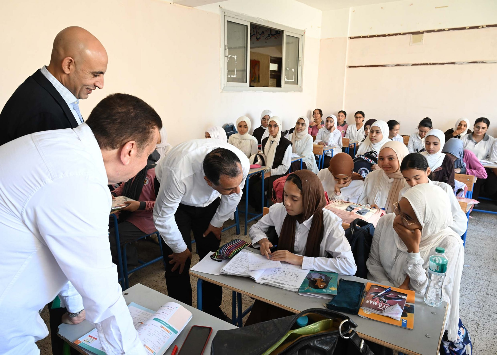 مدرسة فاطمة الزهراء الإعدادية للبنات