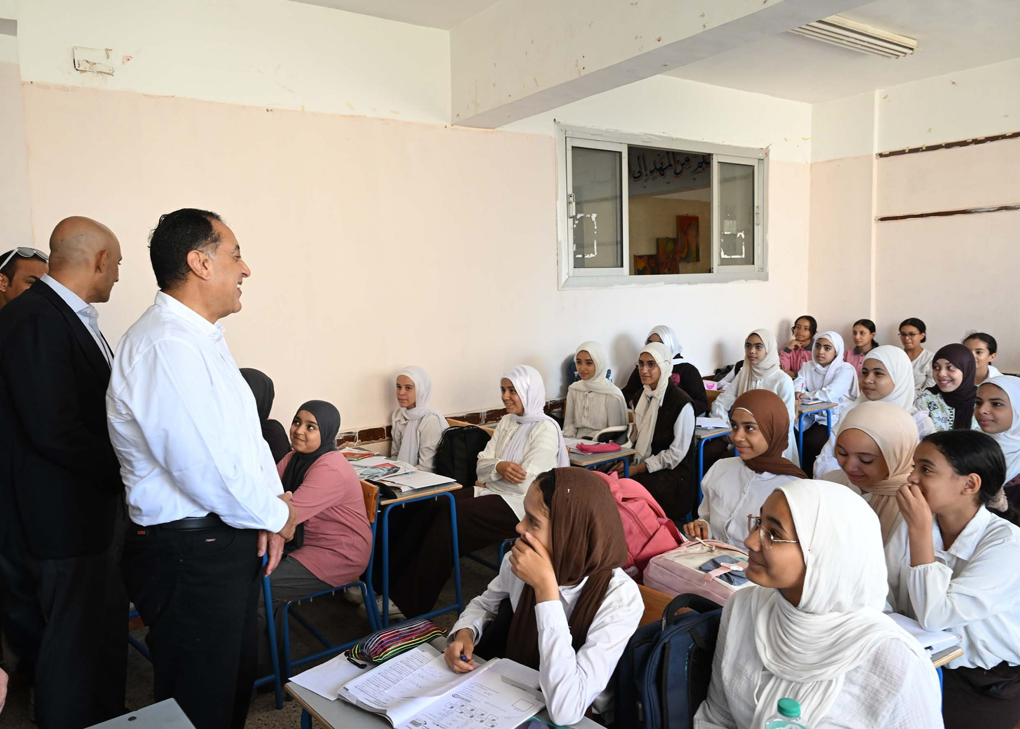 مدرسة فاطمة الزهراء الإعدادية للبنات