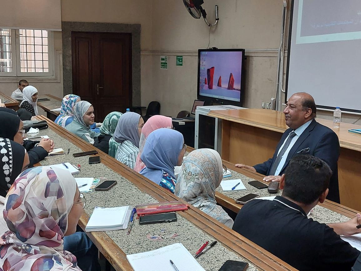 جامعة القاهرة