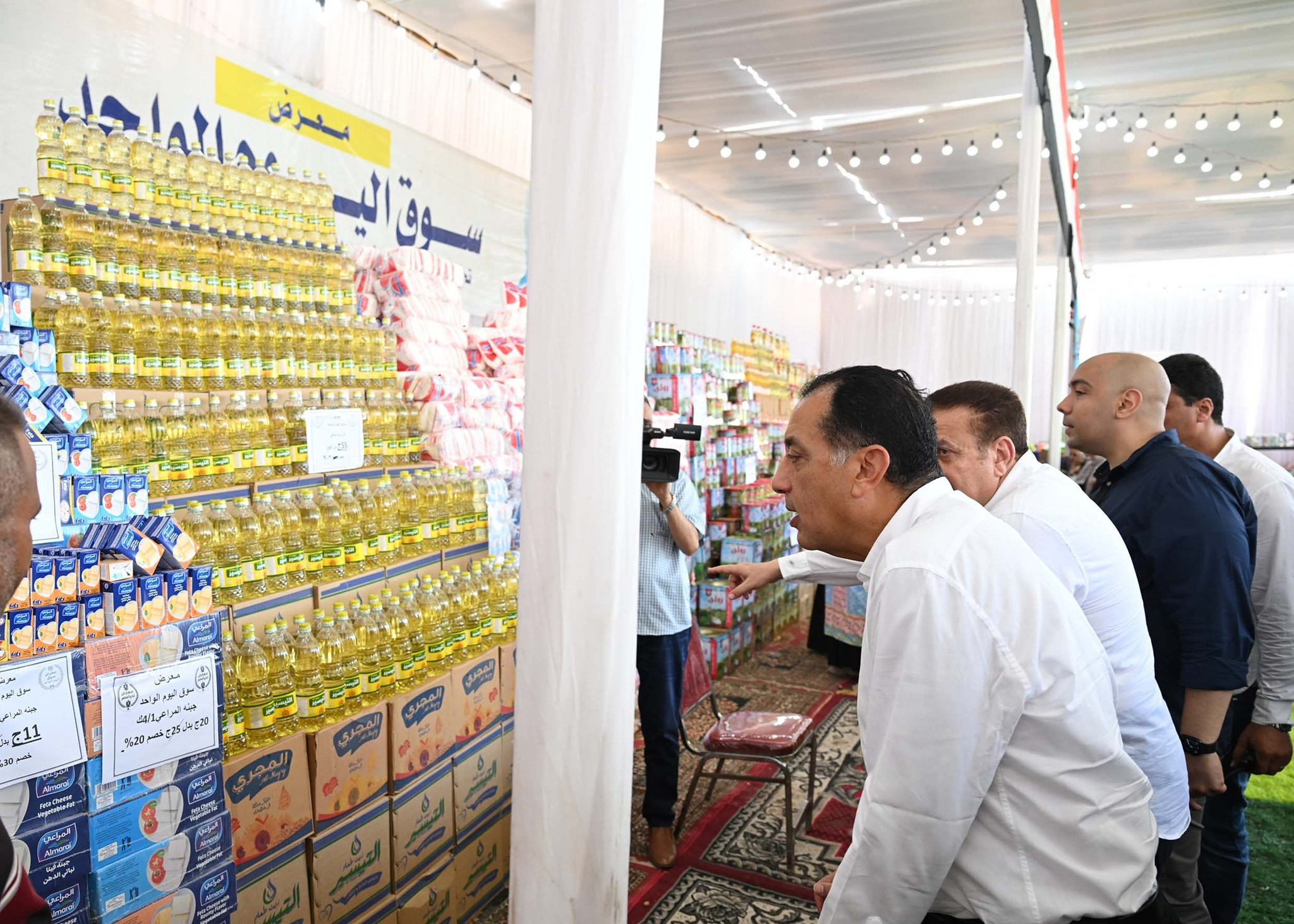 مدبولي يتفقد اسواق