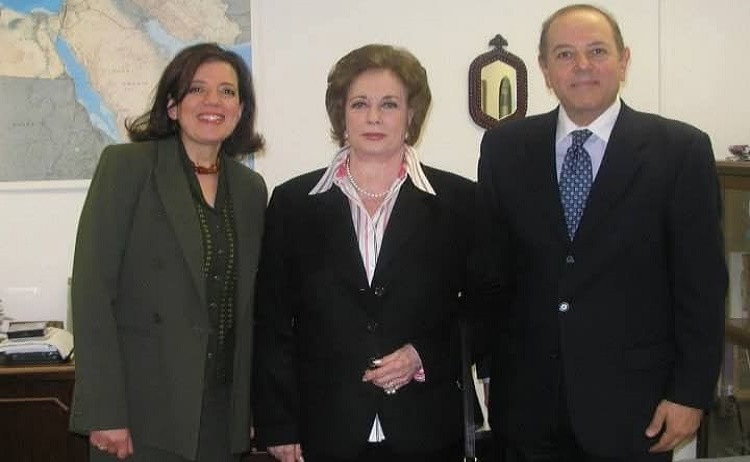 محمد عبد الكريم وفايزة المصري رحلة إذاعية بين مصر والعالم