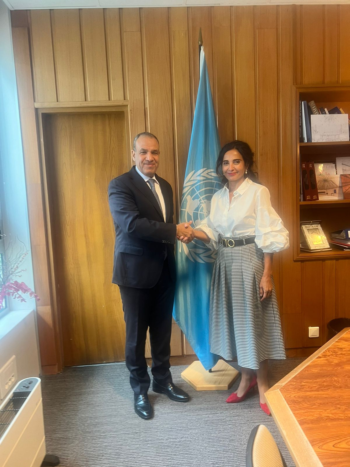 وزير الخارجية