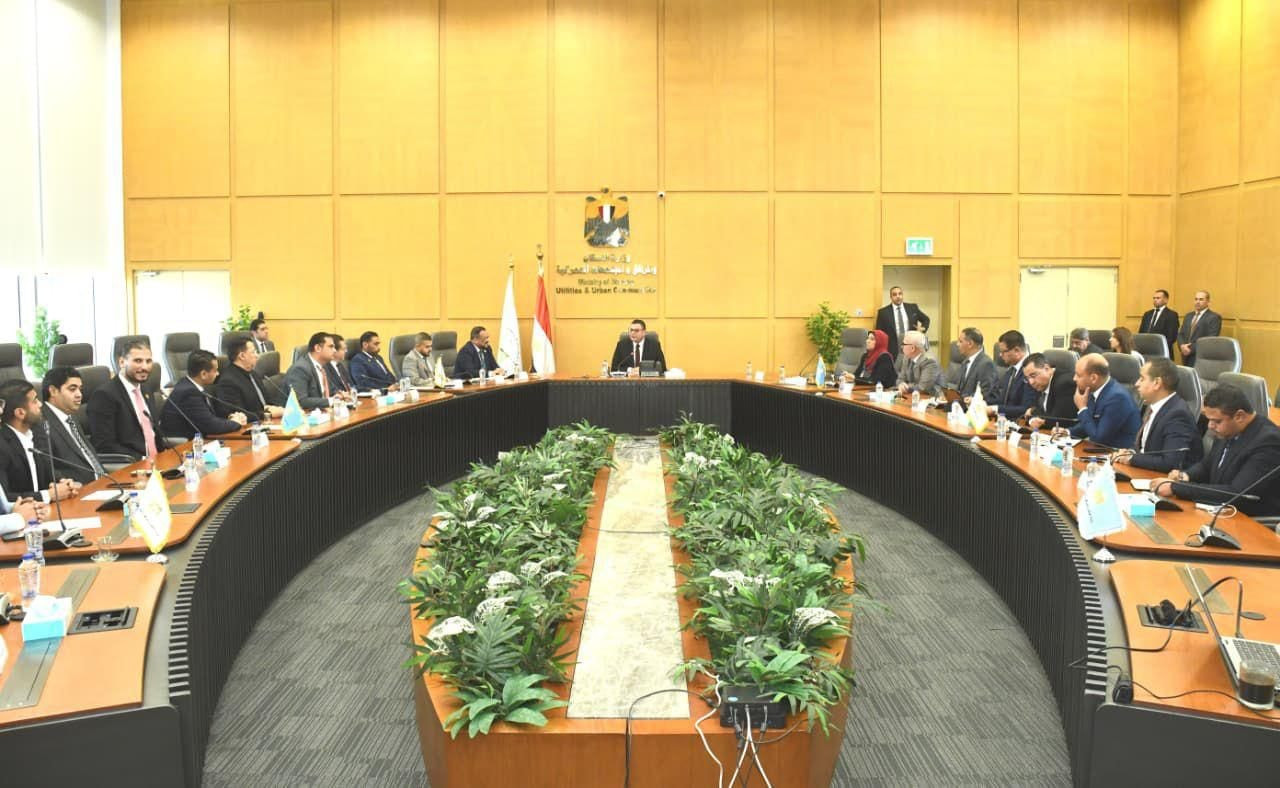 وزير الإسكان