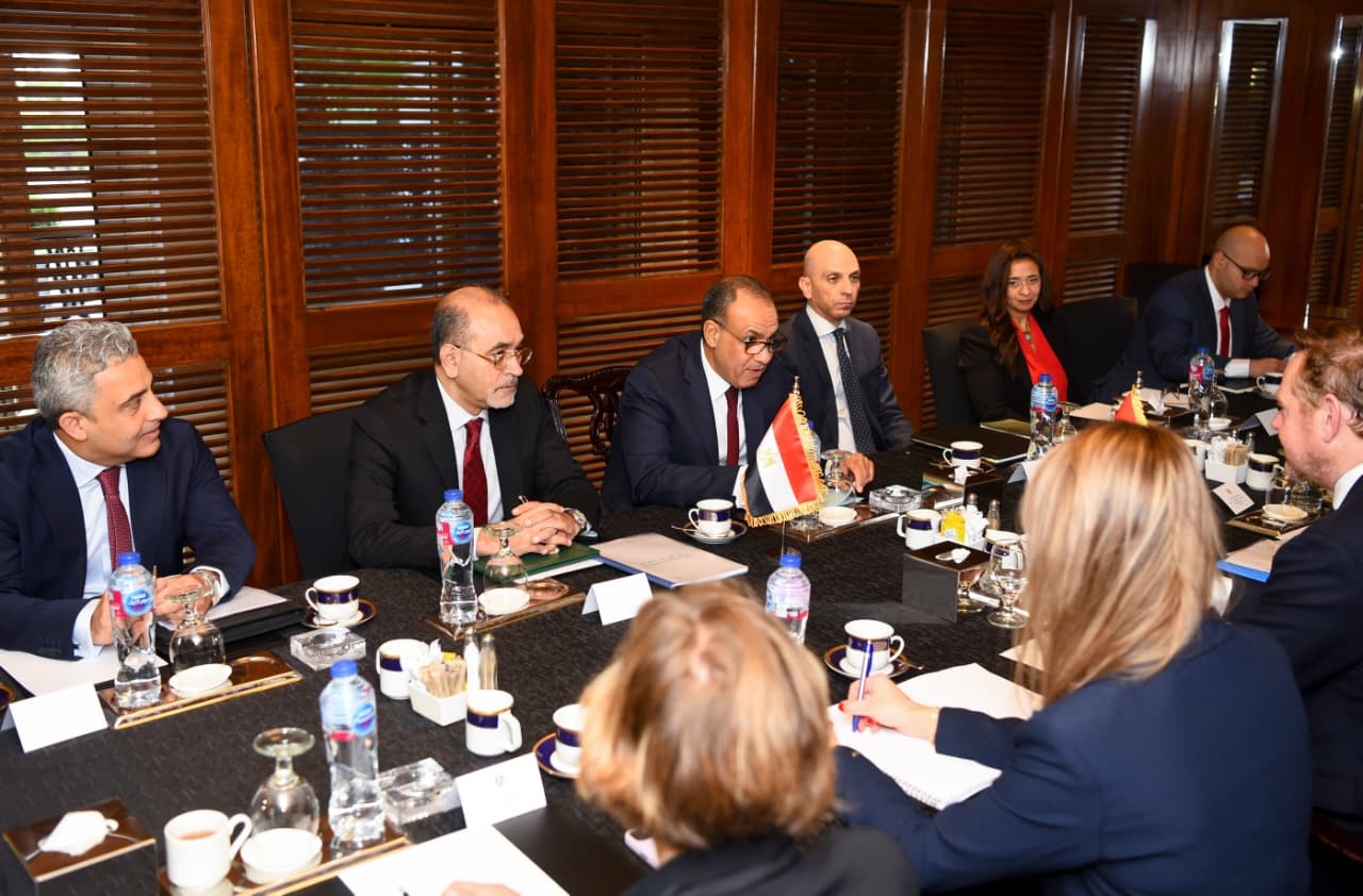 وزير الخارجية ونظيره الهولندي