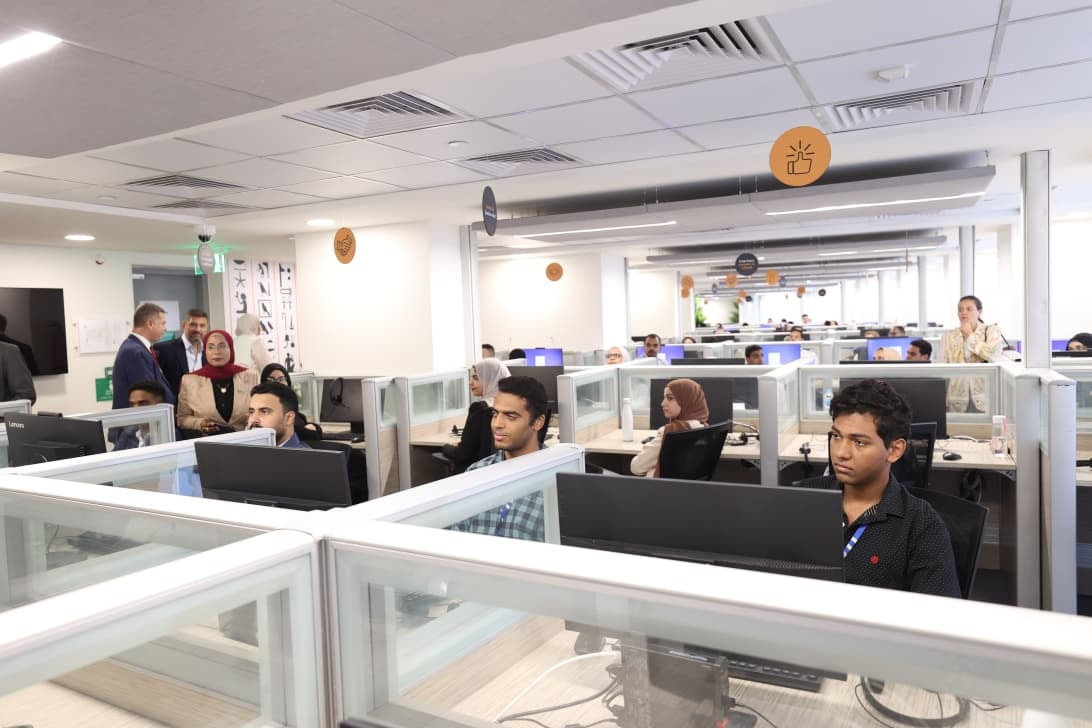 وزير الاتصالات