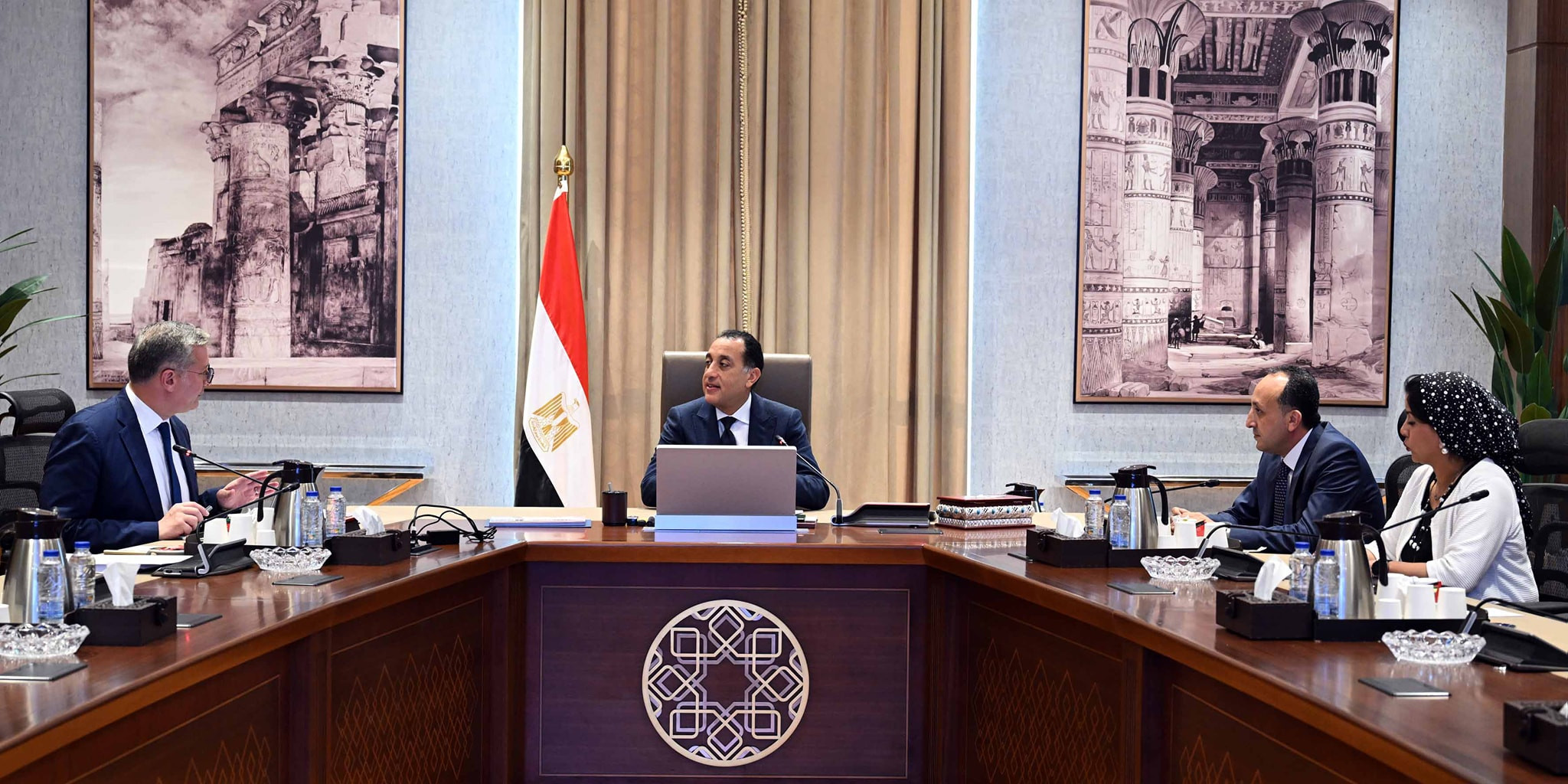 مدبولي والعمل