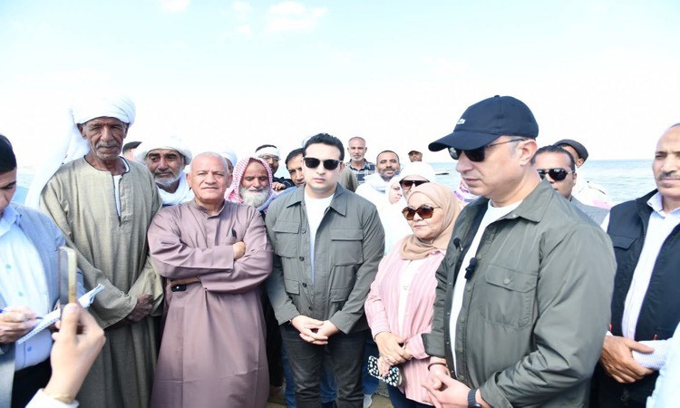 محافظ الفيوم يشارك الصيادين فرحة افتتاح موسم الصيد في بحيرة قارون