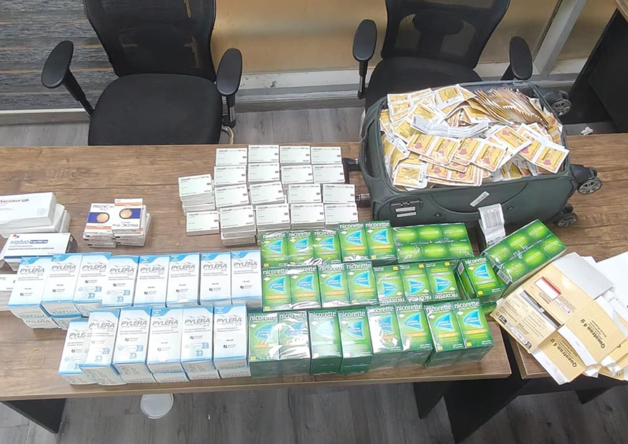 جمارك ركاب مطار القاهرة