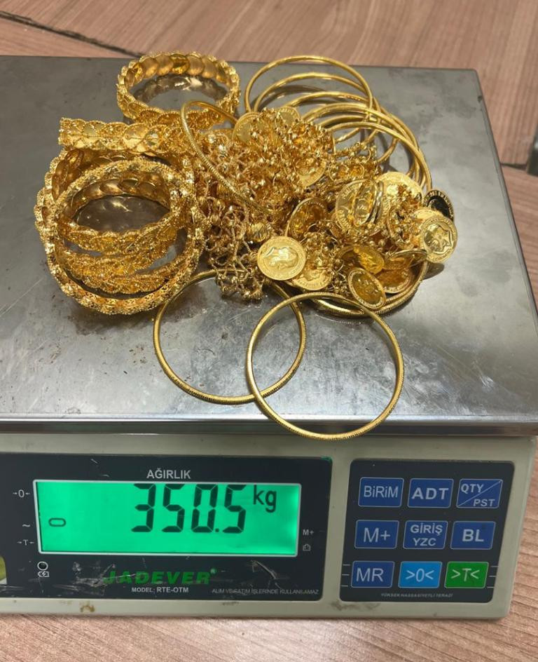 جمارك مطار القاهرة