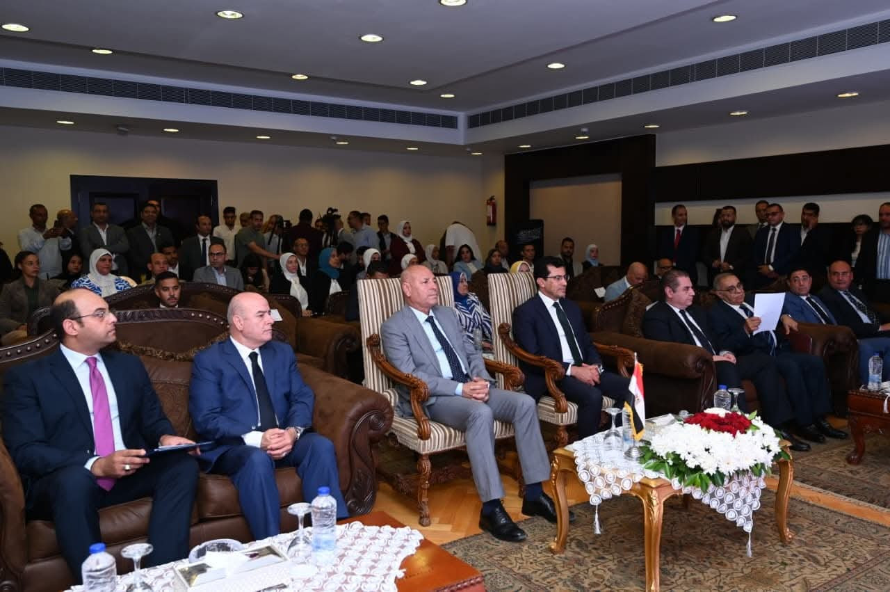 وزير الشباب والرياضة أشرف صبحي