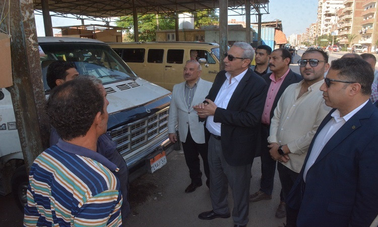 محافظ الغربية يتفقد موقفي سبرباي والجلاء لمتابعة الالتزام بالتعريفة ال